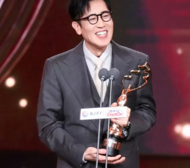 陈思诚《10间敢死队》点映口碑升温，聚焦癌症病房群像叙事 相关图片