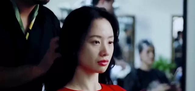 李梦凭《蝴蝶楼·惊魂》票房破亿，成内娱首位两部恐怖片均破亿主演 相关图片