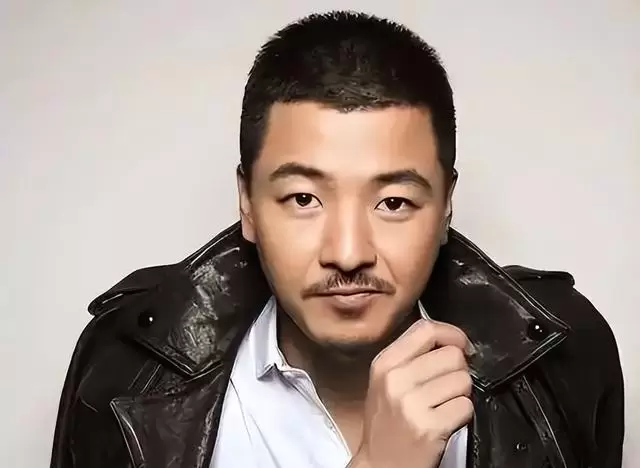齐奎国丽娜凭《金关》片尾字幕被认出为现实夫妻 细节速览